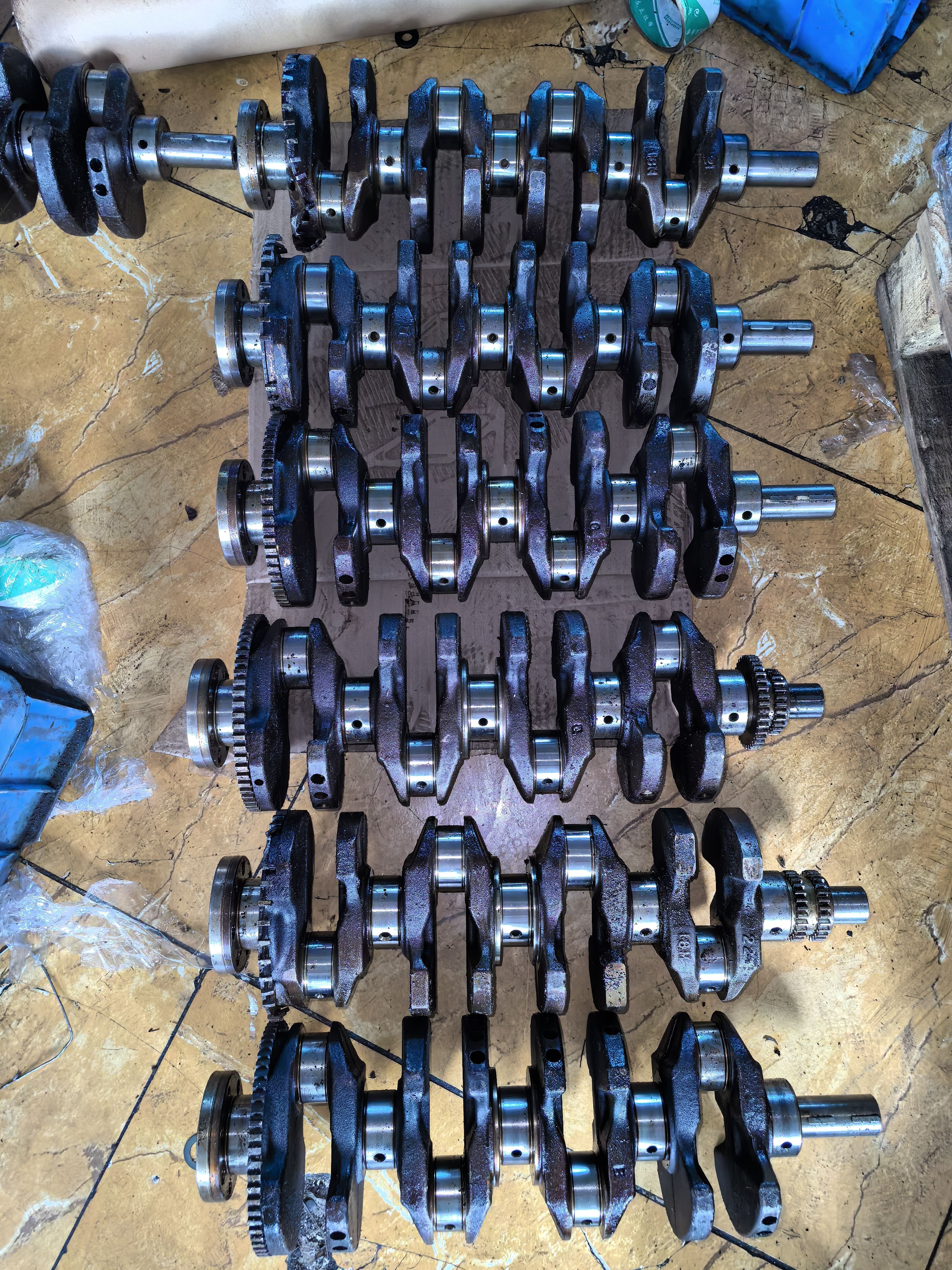 进口欧蓝德4B12 曲轴 连杆 机油泵