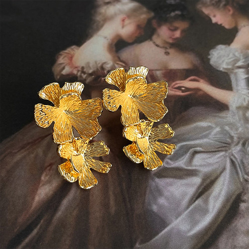 随视觉复古宫廷花朵耳钉一款两戴
