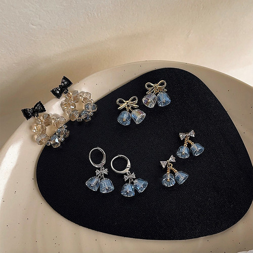 玻璃水晶锆石铃铛耳环