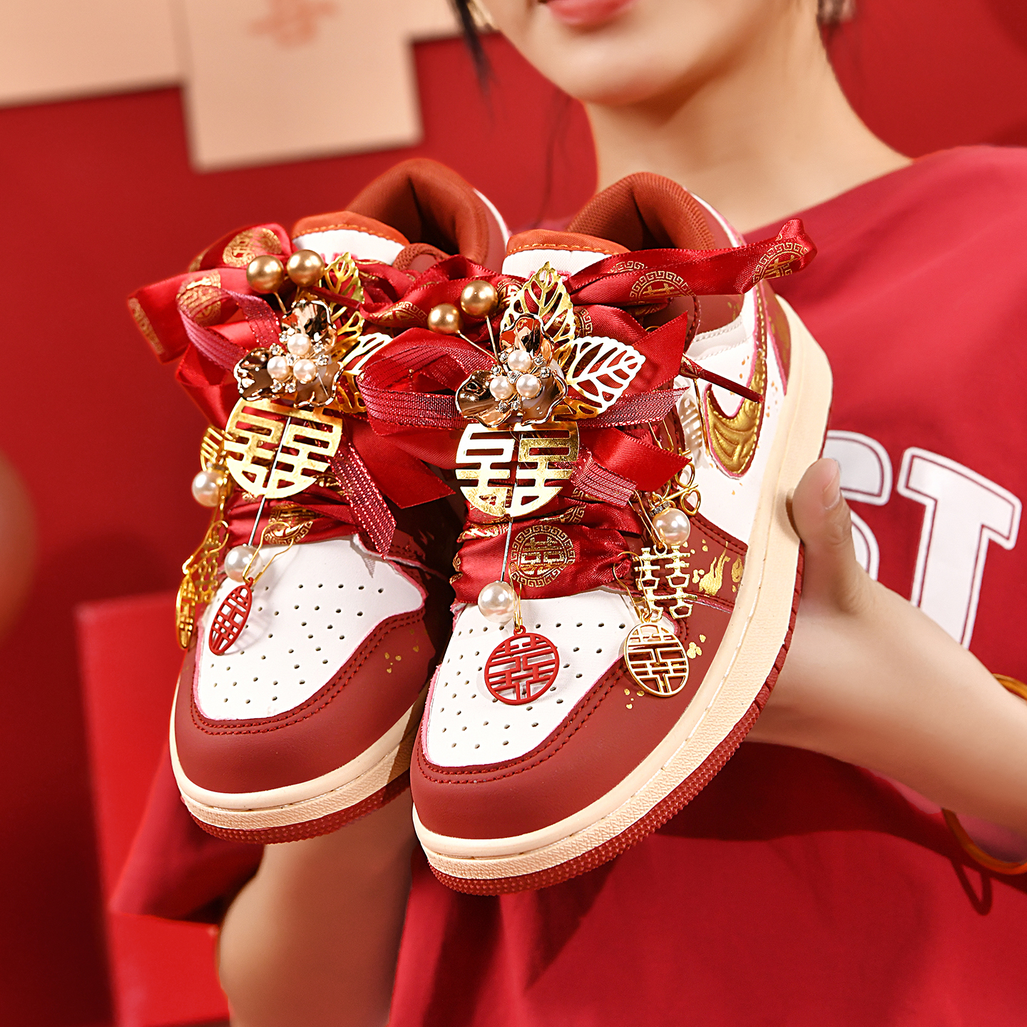 aj婚鞋红色新娘鞋秀禾婚纱两穿结婚女鞋日常可穿平底莆田运动板鞋