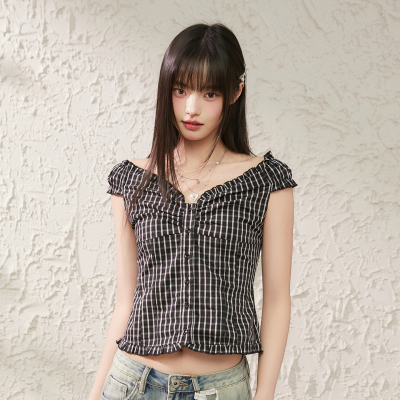 King Prince一字肩飞袖V领短袖衬衫女bm木耳边单排扣上衣T恤小衫