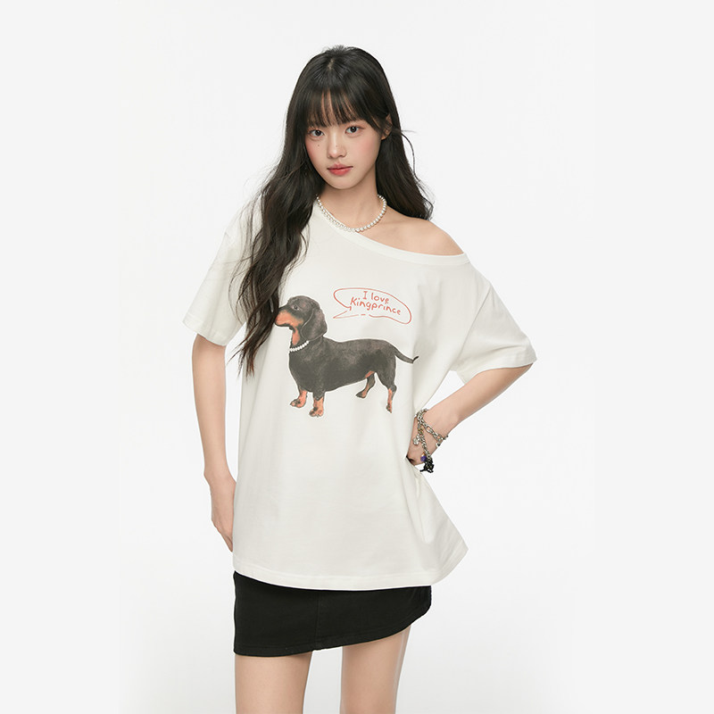 King Prince项链腊肠狗印花一字领斜肩短袖T恤宽松显瘦露肩上衣
