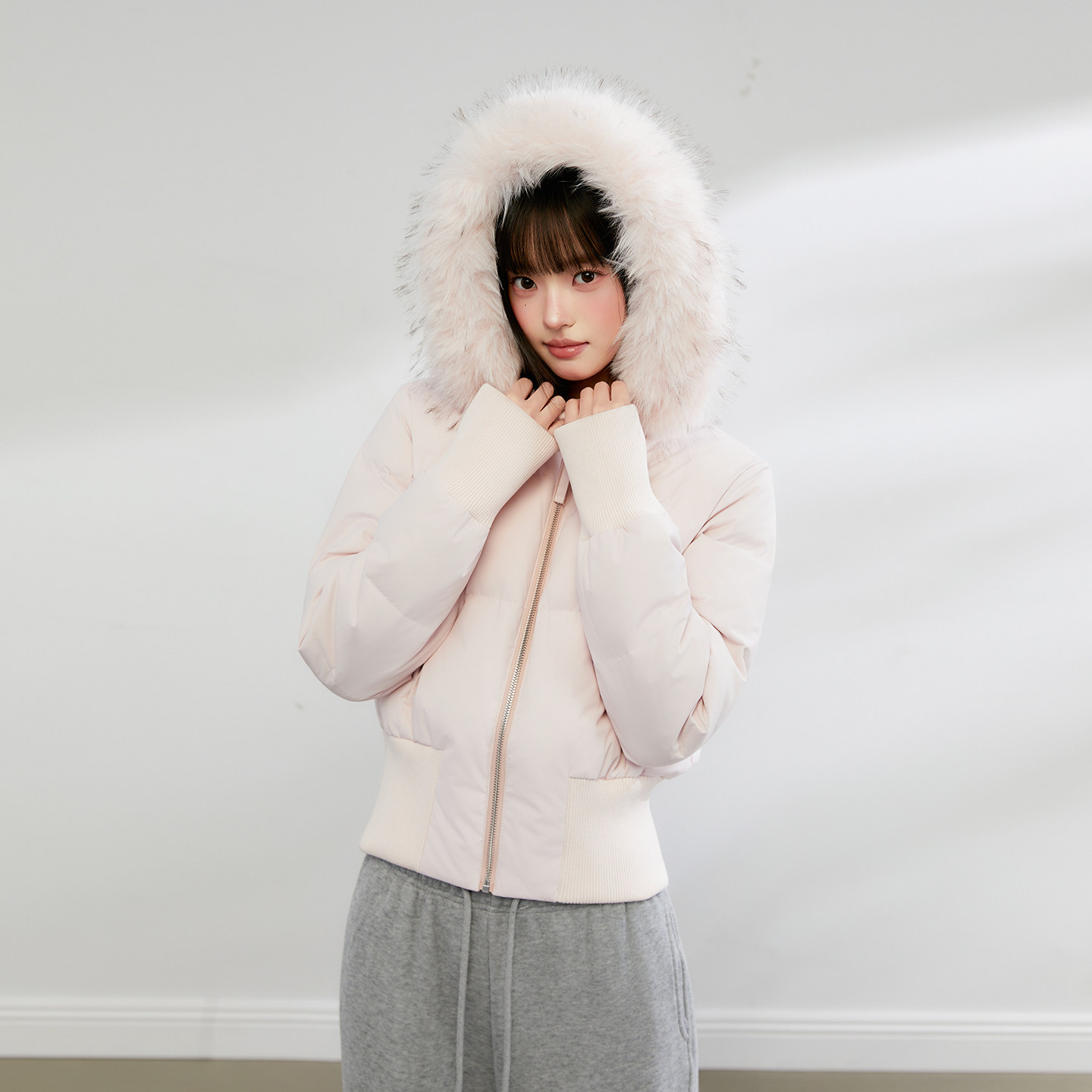 King Prince短款大毛领连帽羽绒服白鸭绒女收腰显瘦高级感外套,女装/女士精品,羽绒服,淘宝优惠券,粉丝福利购,淘宝优惠卷