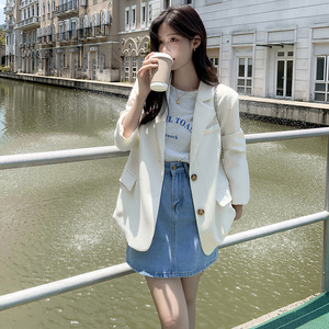 高级感炸街白色西装外套女春秋2025年新款小个子爆款oversize西服图片