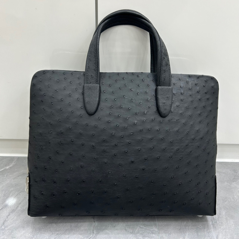 26新款鸵鸟皮公文包男士休闲百搭真皮办公包黑色商务时尚潮流男包