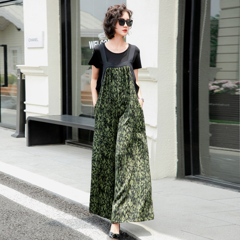 年轻妈妈天丝松绿色薄款背带裤女2025夏季新款减龄气质宽松连体裤