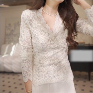 月光蕾丝2025秋冬蕾丝打底衫女V领气质显瘦上衣蕾丝衫LK2508849