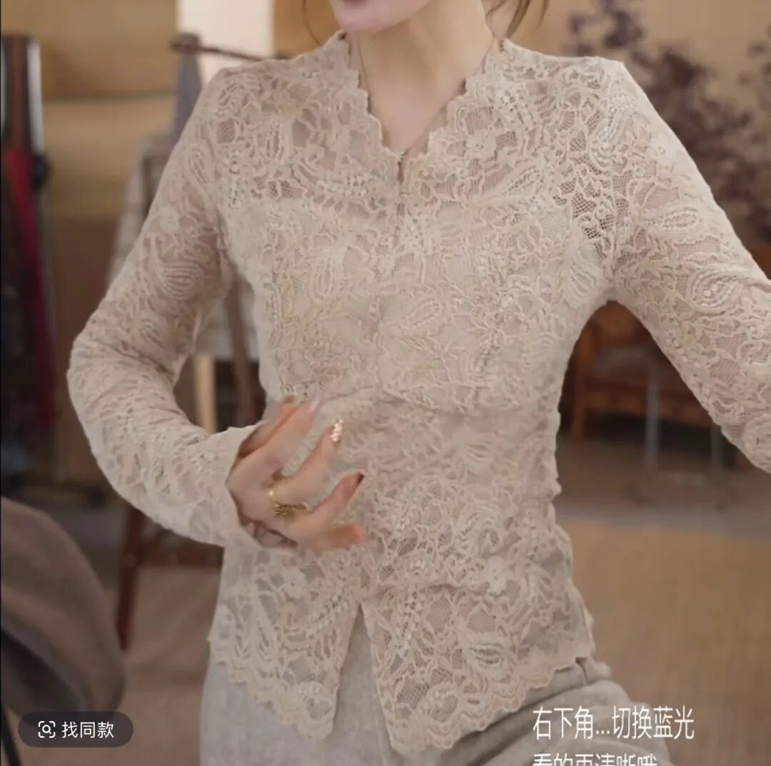 2026秋冬新款百搭时尚软糯V领蕾丝上衣女洋气显瘦长袖女LK2513852