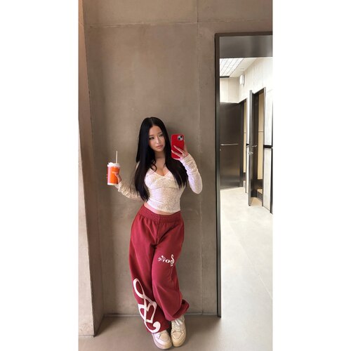 比隔壁那家便宜好多但是一样帅