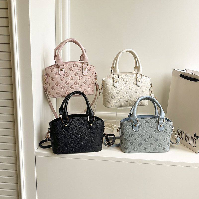 2025新款时尚百搭单肩包大容量高级手提包通勤流行小方包斜挎包,箱包皮具/热销女包/男包,小方包,淘宝优惠券,粉丝福利购,淘宝优惠卷