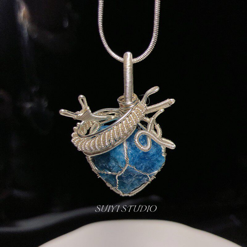 SUIYI 海洋之心 原创设计蓝磷灰原石心脏绕线吊坠男女 气质锁骨链