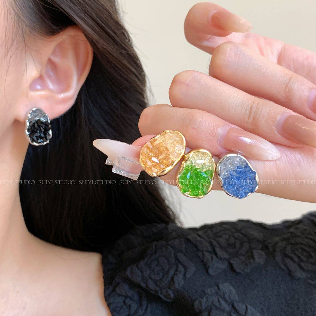 SUIYI 橘子海渐变水晶耳环女高级感海盐系列耳钉无耳洞蚊香盘耳夹