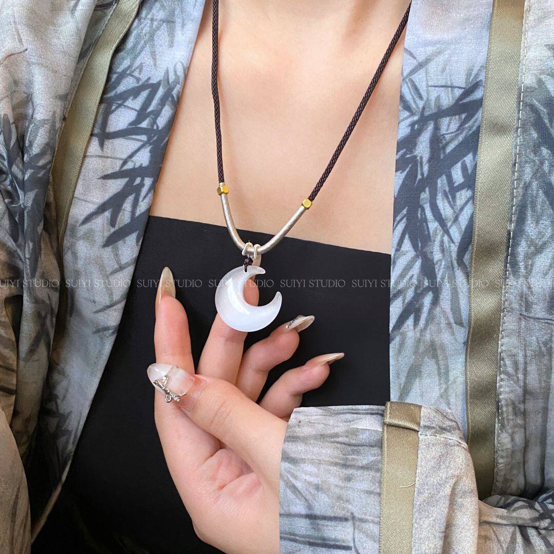 SUIYI 新中式猫眼石月亮项链女清冷感白月光禅意黑色编织绳锁骨链