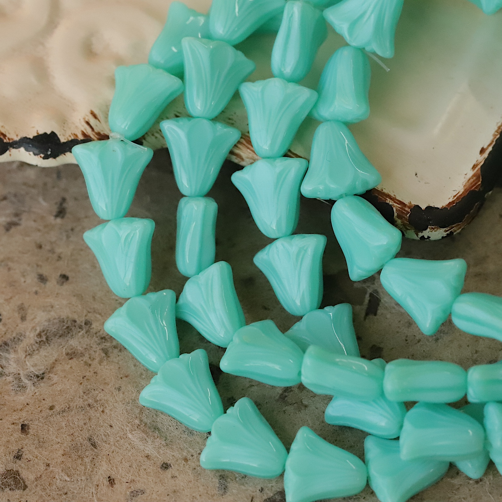 进口捷克珠10mm丝绸松绿百合花珠手工串珠手链项链耳环材料配件