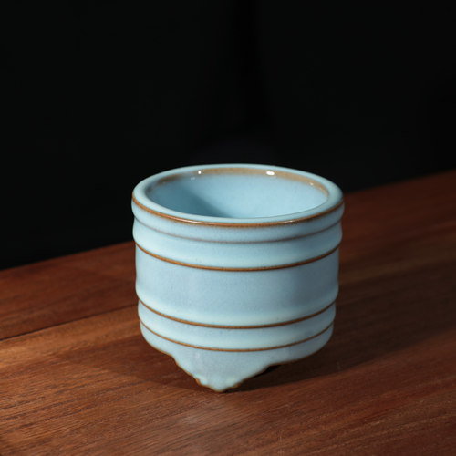 李向阳大师手工钧窑三足香炉
