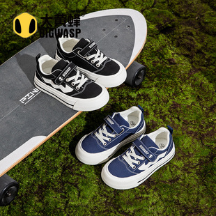 大黄蜂童鞋男童帆布鞋春秋学生板鞋透气儿童休闲鞋小童运动鞋黑色