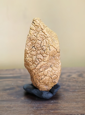 新疆罗布泊天然黄皱纹泥石小摆件
