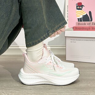女鞋跑步运动鞋女款2026新款春季轻便透气低帮网面初中生休闲跑鞋