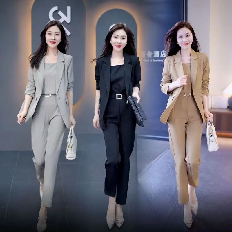 时尚小西装套装女秋三件套2025年新款洋气职业气质休闲西服套装服