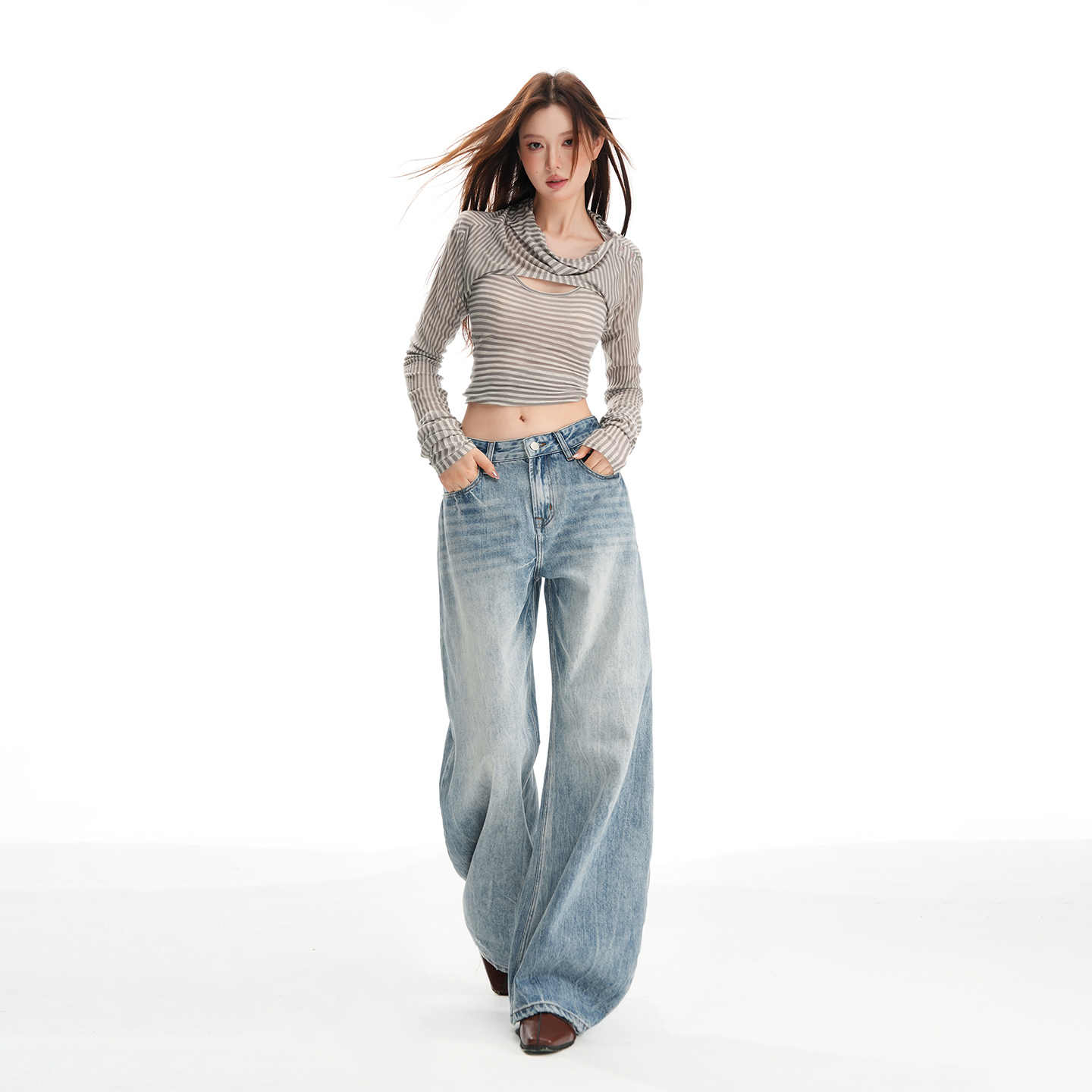 弄格水洗浅蓝色弯刀直筒