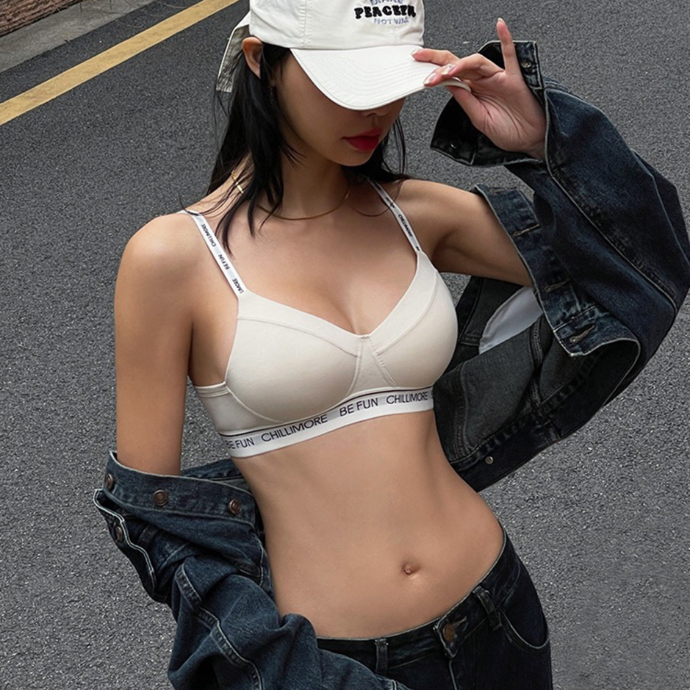德康圣内衣女小胸运动风胸罩薄性感无钢圈聚拢防下垂C夏K文胸套装