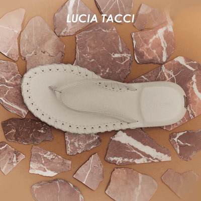 LUCIA TACCI 26春夏新品牛皮质感度假沙滩夹脚外穿人字拖厚底拖鞋