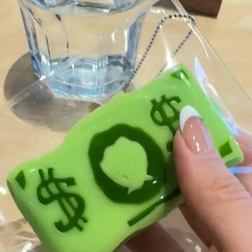 哇塞！是蟹老板的钱钱哎