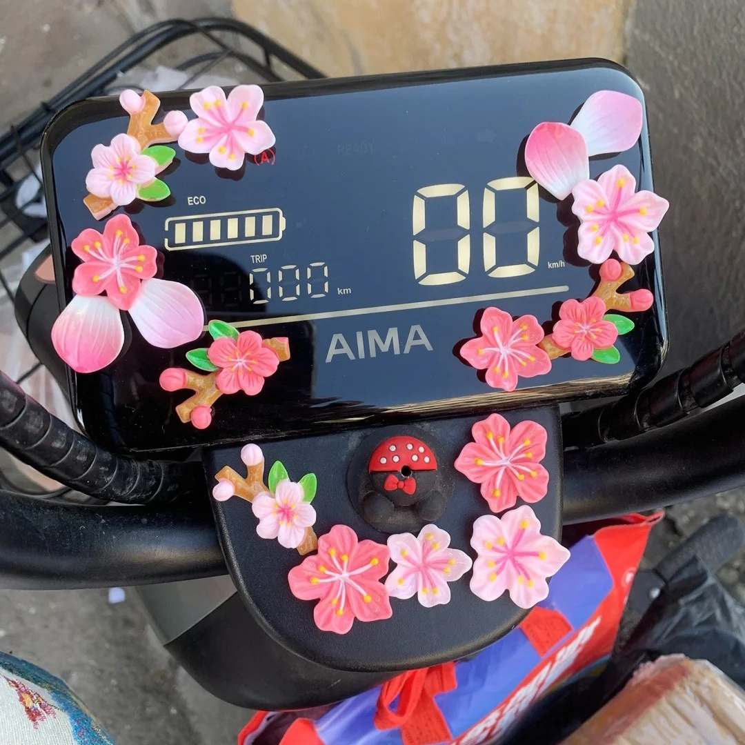 这个桃花立体车贴真的太美了