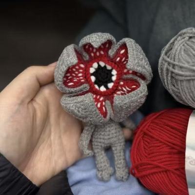 食人花达达怪奇物语周边手工钩织钥匙扣diy材料包可爱包挂送人