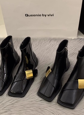 平底方头黑色英伦风马丁靴女鞋2025新款春秋冬季复古法式小短靴子