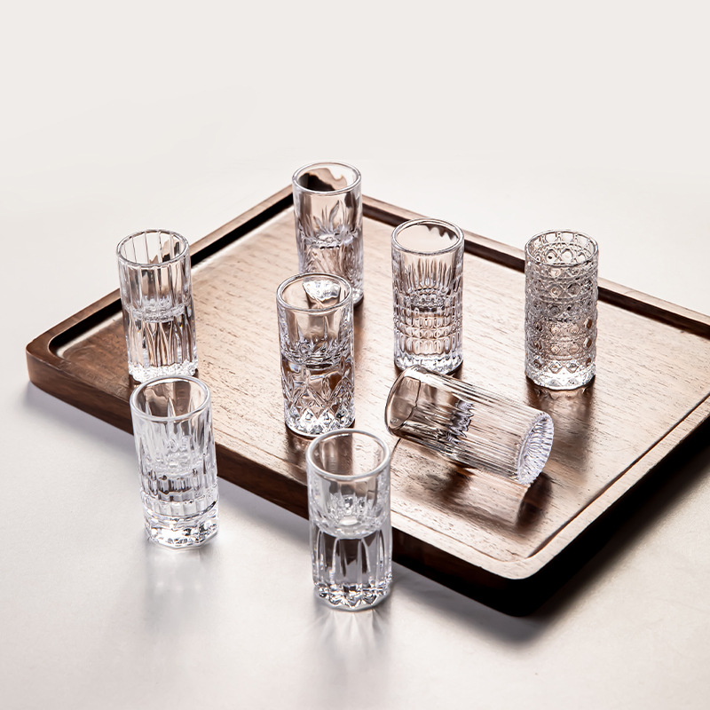 日式切割加厚刻花星芒水晶玻璃杯家用白酒杯轻奢高档送礼子弹杯子