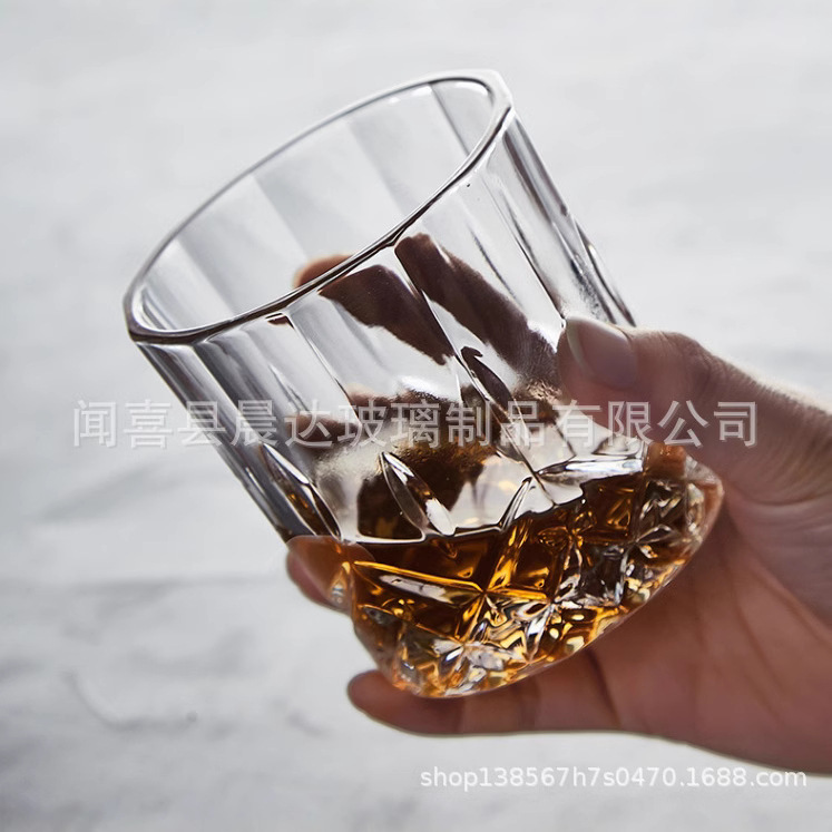 新款威士忌玻璃杯 加厚钻石杯酒吧KV家用啤酒杯洋酒杯创意竖纹杯