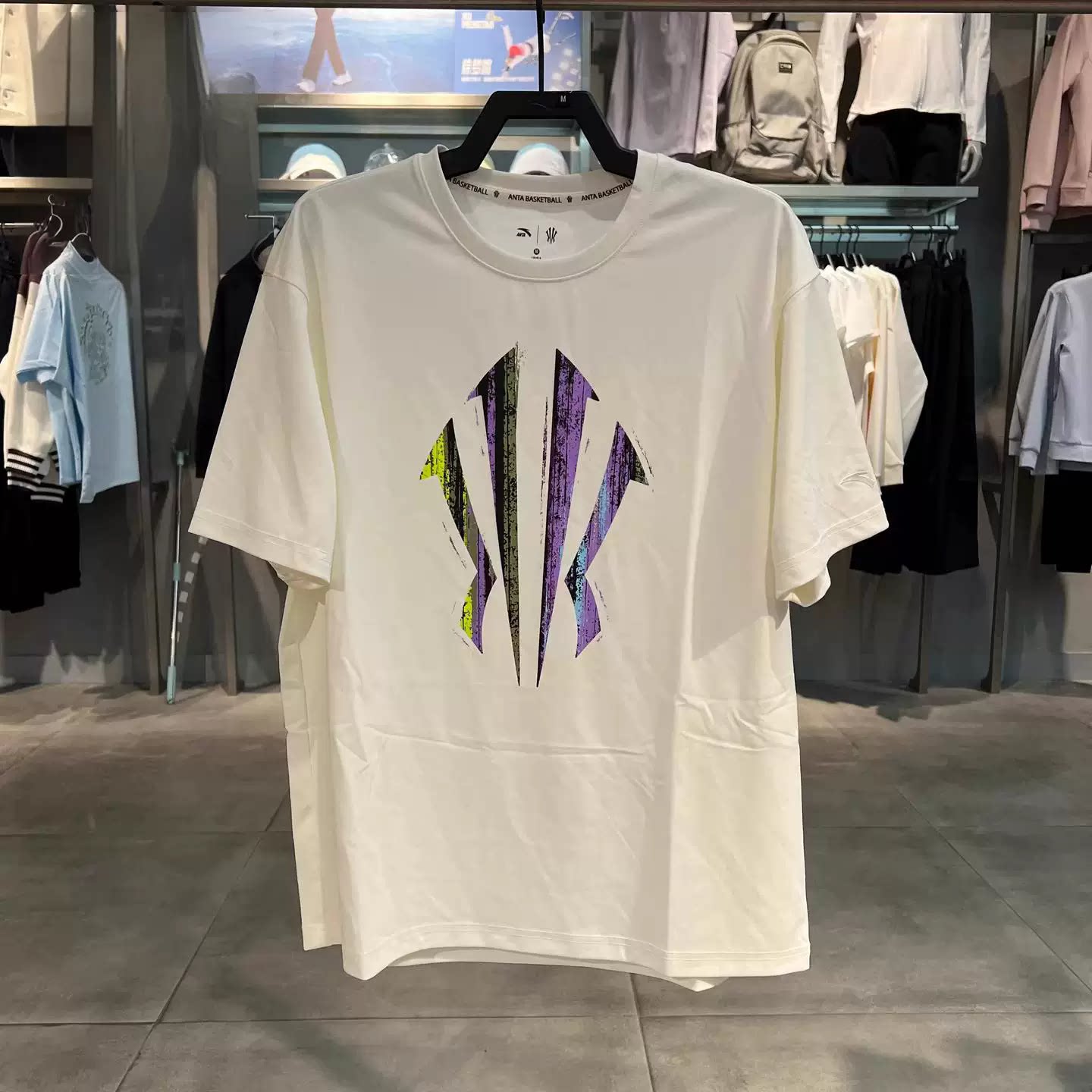 安踏运动凯里·欧文男子篮球冰丝短袖T恤衫26夏季新款172621109