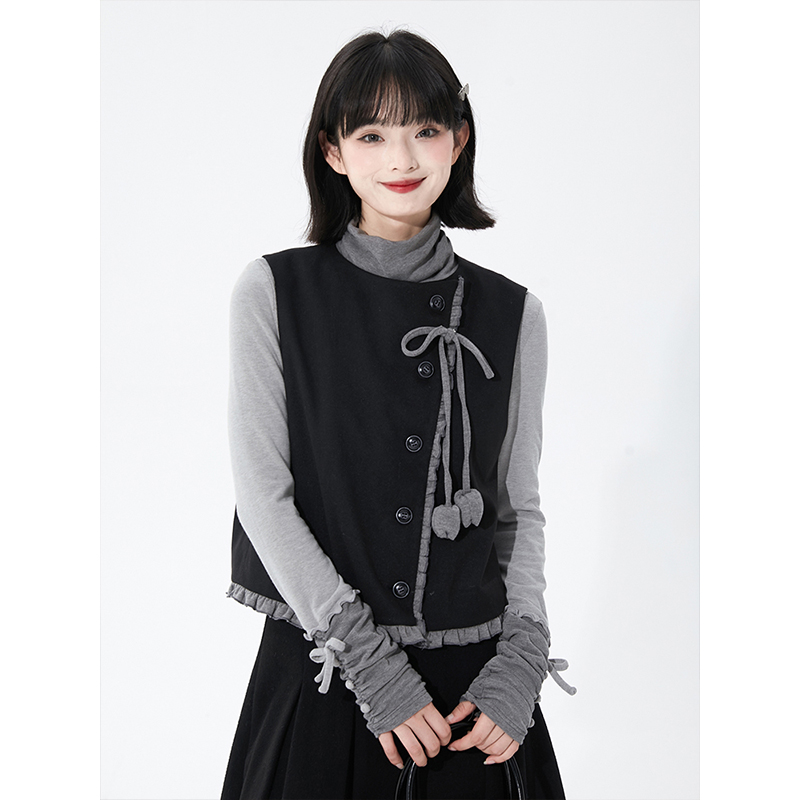 马甲+灰色内搭+半身裙三件套秋冬