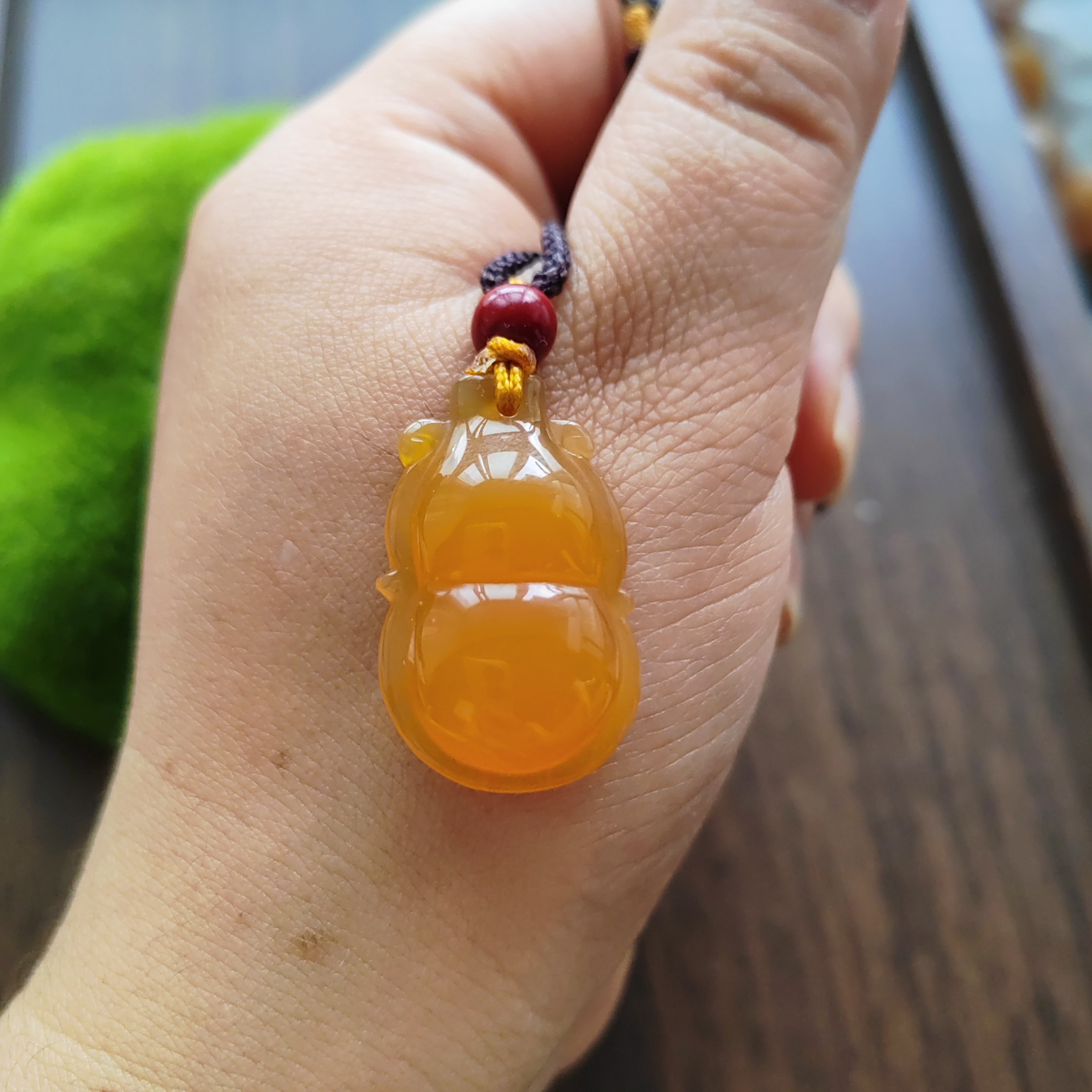 先鉴后发鸡油黄正品黄龙玉葫芦挂件1号缅黄料天然原矿29*18*7