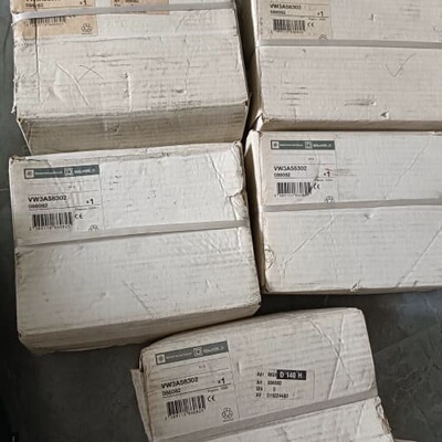 议价vw3a58302变频器卡齐全适用