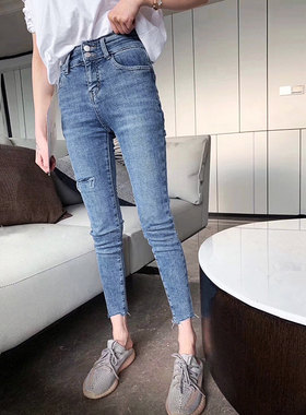 【特价清仓，概不退换】浅蓝色破洞牛仔裤春装弹力紧身九分小脚裤