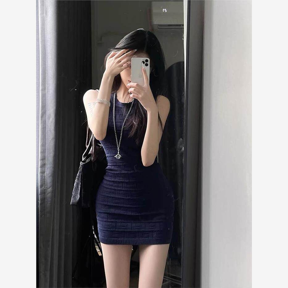 现货修身法式针织辣妹背