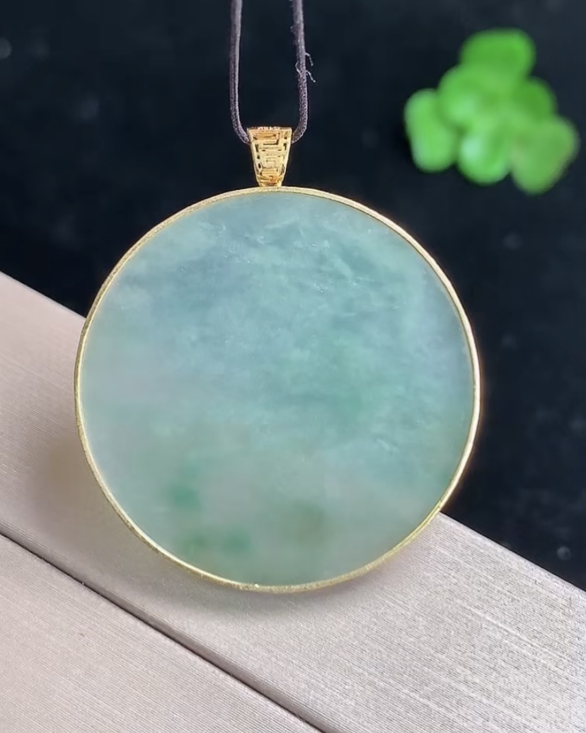 天然A货翡翠 缅甸正品玉坠 18k金镶冰种飘花圆牌 无事牌吊坠