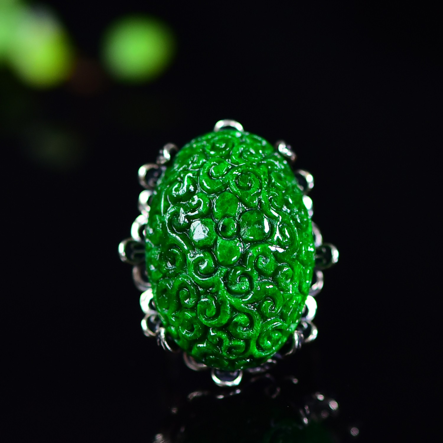 天然A货翡翠花青满辣色雕花戒指