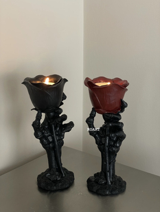 我的爱至死不渝骷髅手玫瑰花蜡烛台哥特暗黑系摆件创意小众礼物