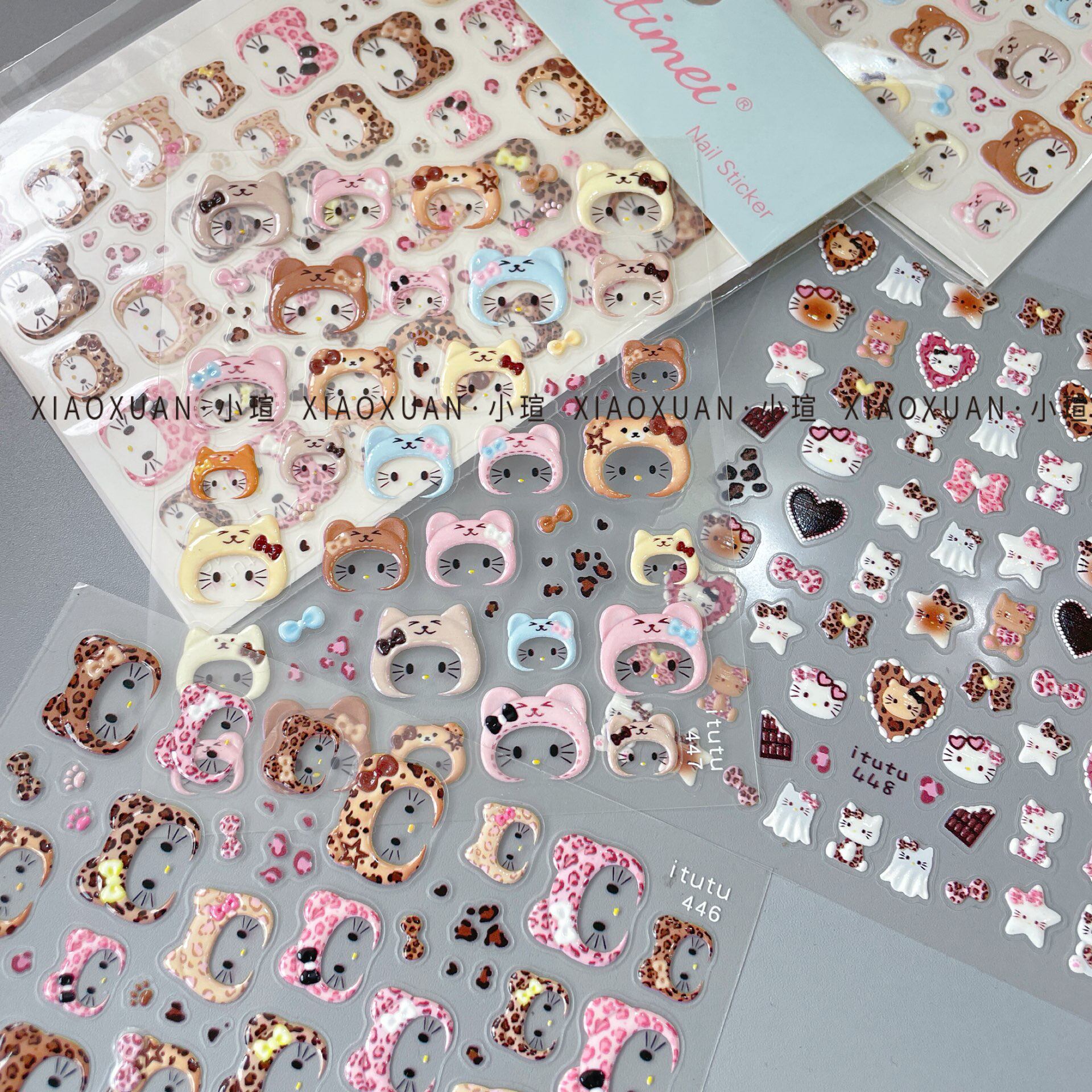 小瑄立体浮雕新款戴帽Kitty可爱KT卡通美甲凯蒂贴纸背胶装饰品