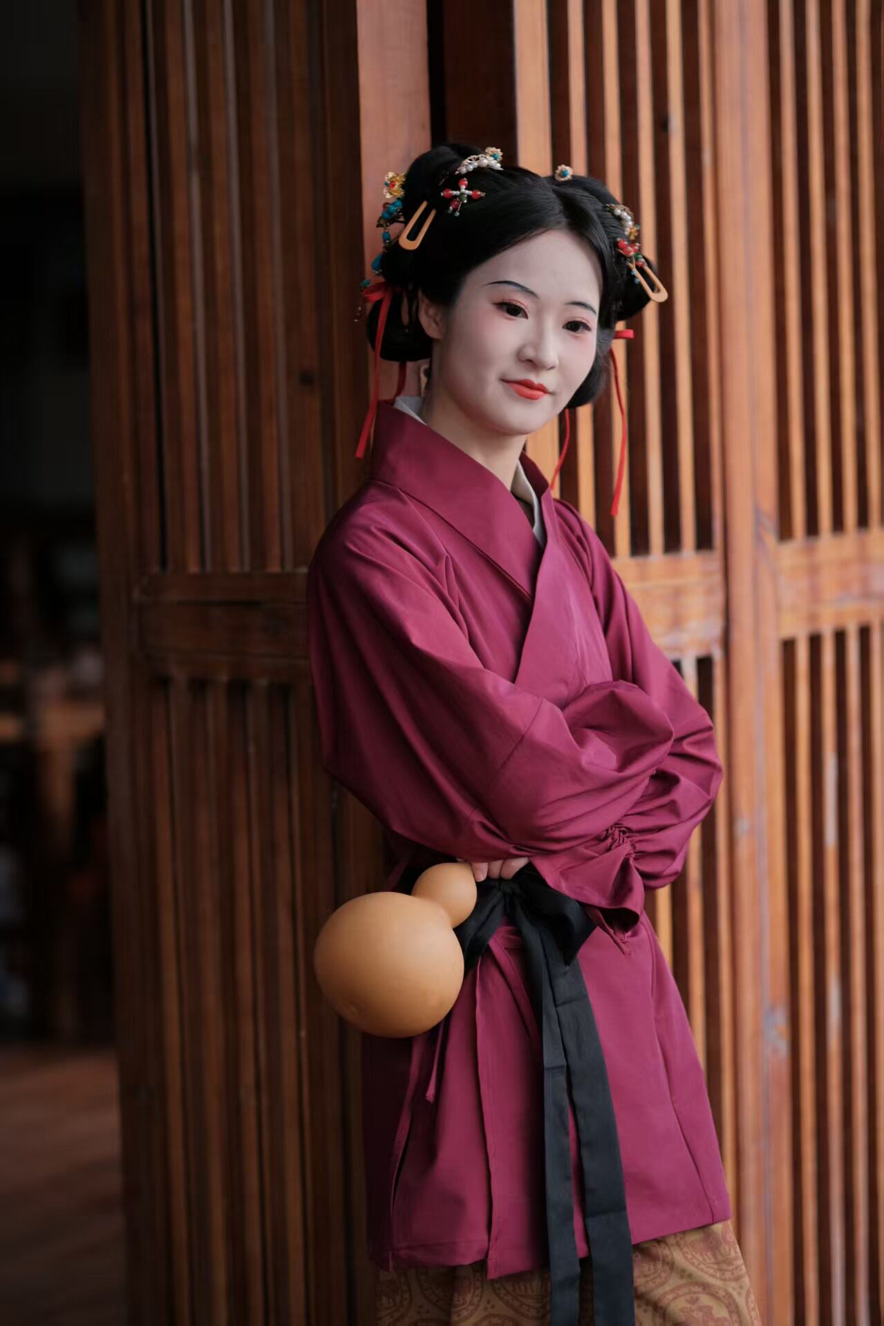 汉服心裋褐男女同款。防晒面料，五件以上送盾牌一面。红色