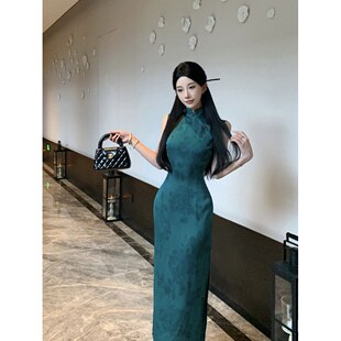 孔雀蓝绿显白新中式港工提花缎面旗袍国风立领盘扣修身显瘦连衣裙