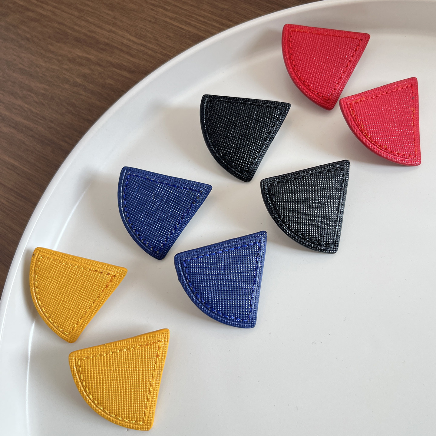 新款简约高级大气几何皮质耳夹