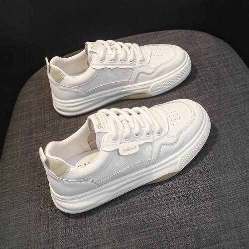 潮牌真皮平底小白鞋女2026夏季新款百搭透气板鞋学生运动休闲单鞋