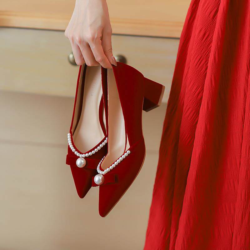 珍珠婚鞋2022秋冬新款新娘鞋粗跟不累脚红色高跟鞋孕妇秀禾服单鞋