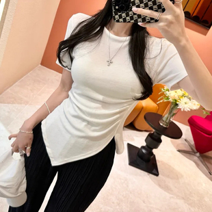 上衣 设计感小众圆领遮肚显瘦短款 不规则斜开叉褶皱短袖 t恤女夏季
