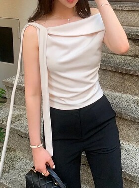 性感露锁骨修身显瘦无袖T恤女韩范ins气质斜肩绑带蝴蝶结设计上衣