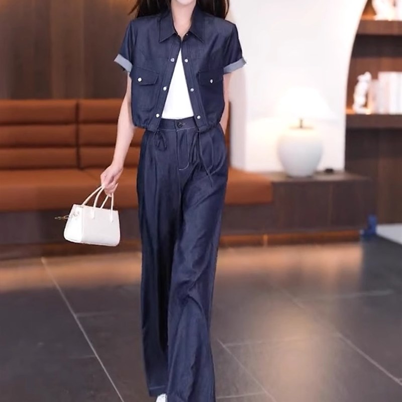 天丝牛仔套装女夏季薄款2024新款小个子短袖外套阔腿裤时尚两件套